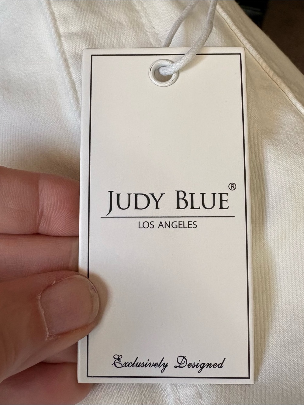 Judy Blue White Aurora Weekender Jeans 9/29 NWT - Picture 9 of 12